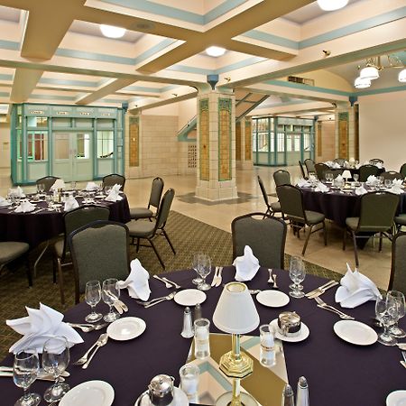 Crowne Plaza Indianapolis-Dwtn-Union Stn By Ihg Hotel Екстериор снимка